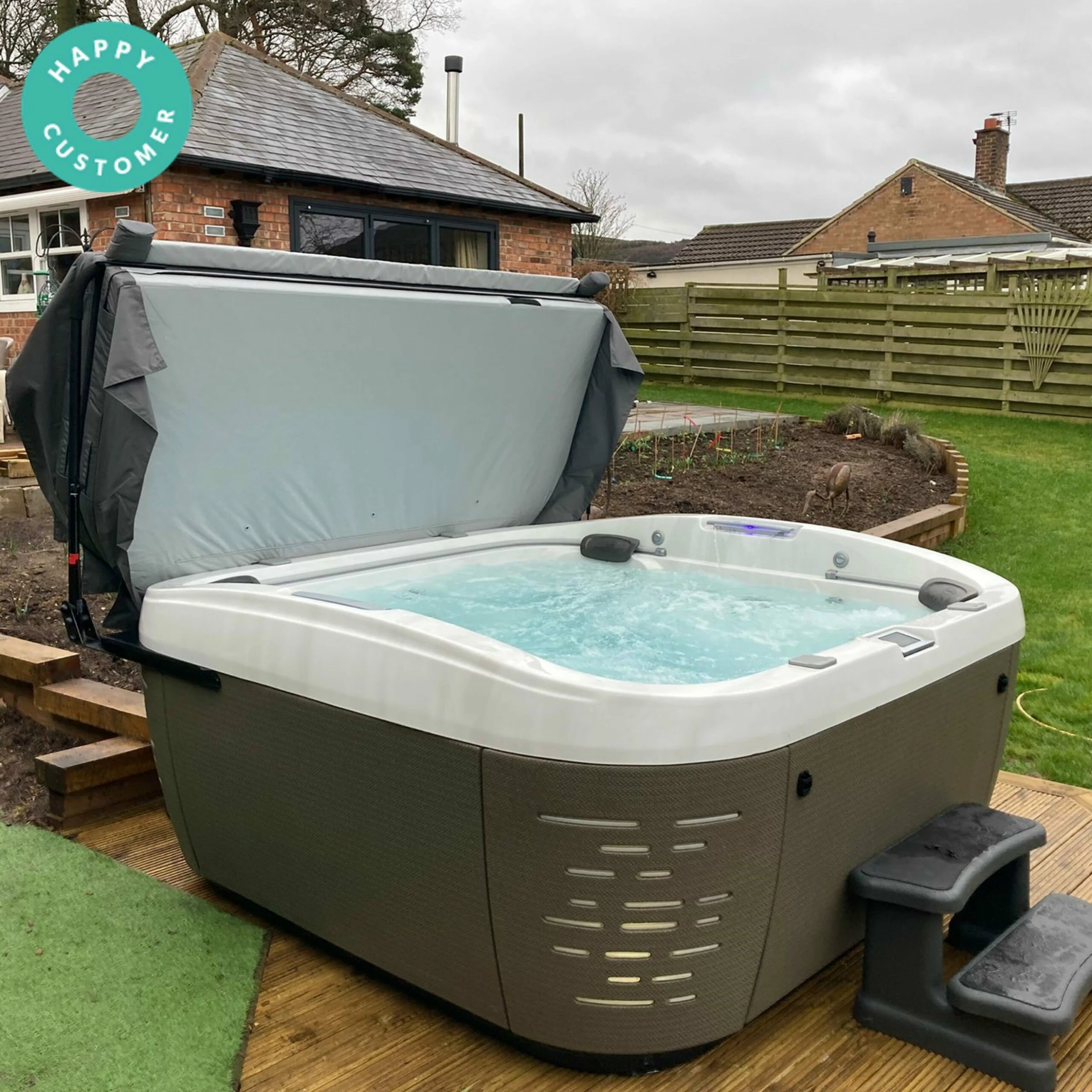 Jacuzzi® J575IP™ - 5-6 Person Hot Tub With 1 Lounger 14 Jacuzzi® J575IP™ - 5-6 Person Hot Tub With 1 Lounger - Image 12