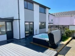 Vacation Lounge - 6 Person Hot Tub With 1 Lounger -Outdoor Living Hottubs Shop 291865039 1940096019511823 32452151587929474 n