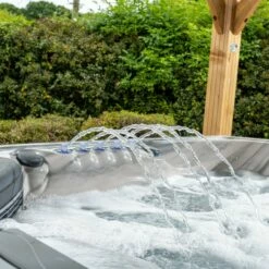 Outdoor Barcelona - 5 Person Hot Tub With 2 Loungers 40 Outdoor Barcelona - 5 Person Hot Tub With 2 Loungers -Outdoor Living Hottubs Shop BarcelonaHottub Odyssey 65square
