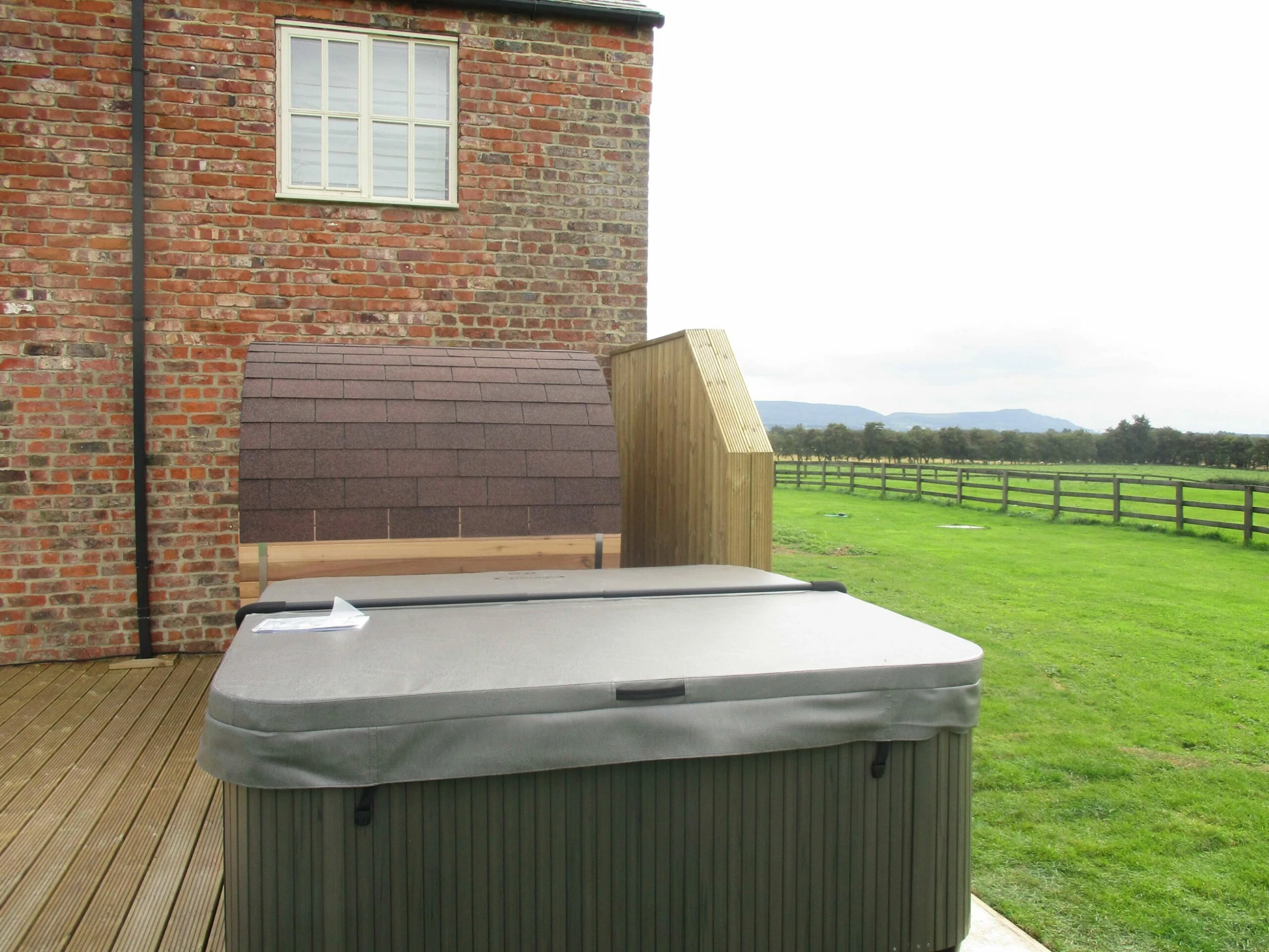 Deluxe 185 - 4 To 5 Person Indoor/Outdoor Barrel Sauna 10 Deluxe 185 - 4 To 5 Person Indoor/Outdoor Barrel Sauna - Image 8