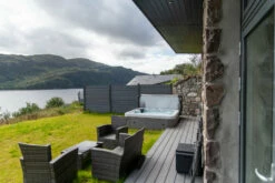 Holiday Let 5 - 5 Person Hot Tub With 1 Lounger -Outdoor Living Hottubs Shop HolidayLet SterlinngSilver 13