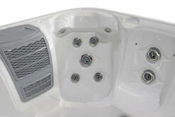 Vacation Lounge - 6 Person Hot Tub With 1 Lounger -Outdoor Living Hottubs Shop IMG 02691