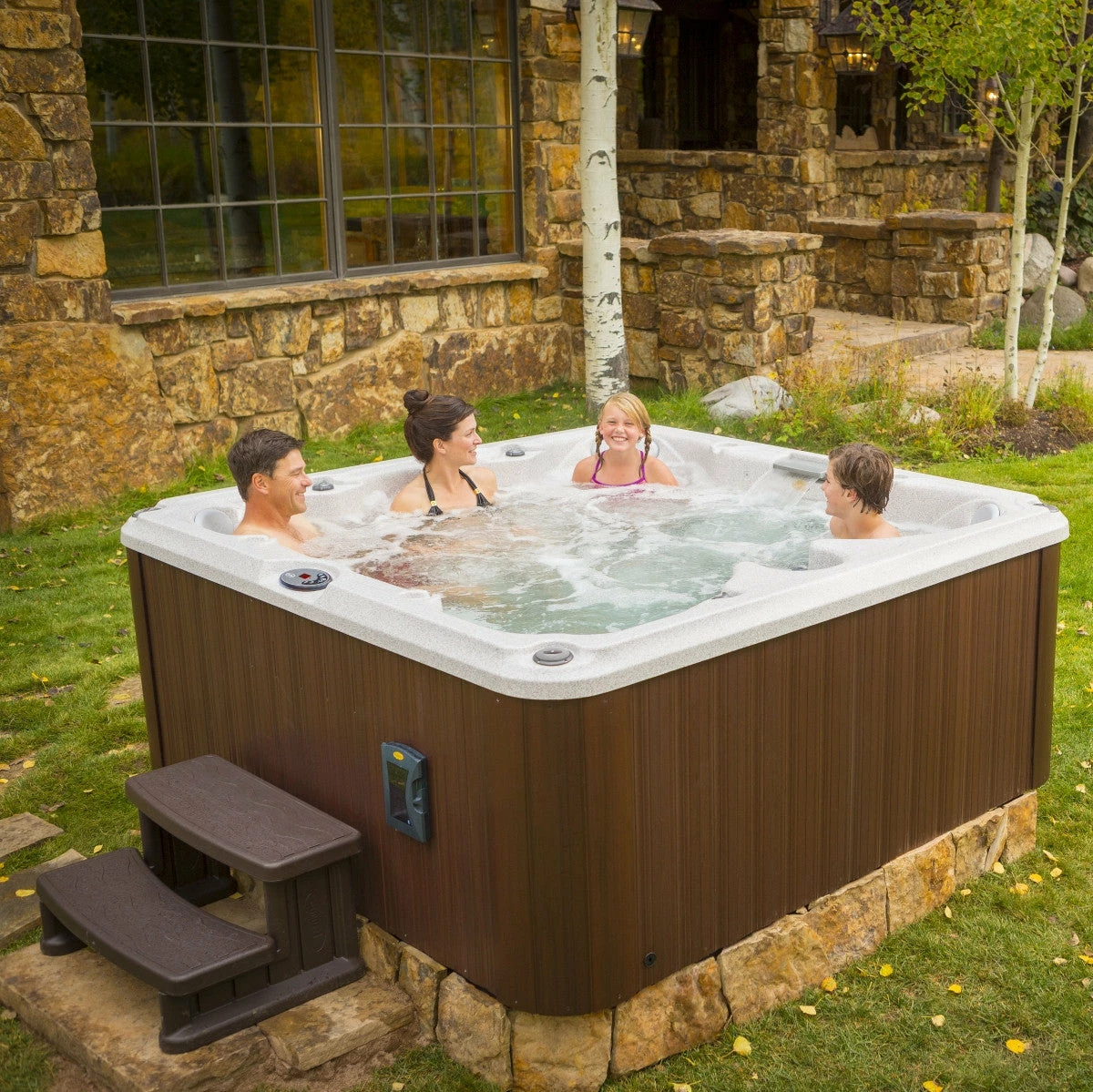 Jacuzzi® J235™ / J235IP™ - 6 Person Hot Tub With 1 Lounger 11 Jacuzzi® J235™ / J235IP™ - 6 Person Hot Tub With 1 Lounger - Image 9