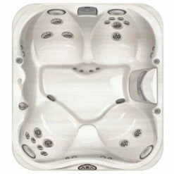 Jacuzzi® J325™ 2014+ ProLast™ Hot Tub Winter Cover