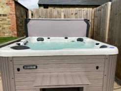 Outdoor Haze - 6 Person Hot Tub With 1 Lounger -Outdoor Living Hottubs Shop OutdoorHaze2
