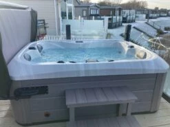 Outdoor Tahiti - 3 Person Hot Tub With 1 Lounger -Outdoor Living Hottubs Shop OutdoorTahiti KarenThompson2 1