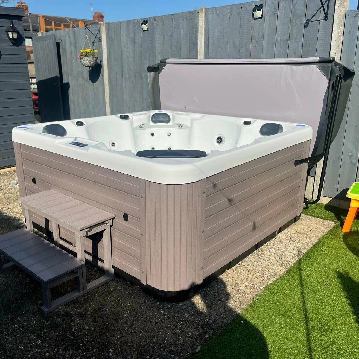 Outdoor Trident Lite - 5 Person Hot Tub With 2 Loungers 19 Outdoor Trident Lite - 5 Person Hot Tub With 2 Loungers - Image 18