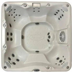 Jacuzzi® J280™ ProLast™ Hot Tub Winter Cover