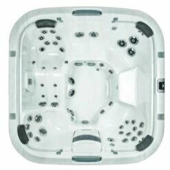 Jacuzzi® J575™ ProLast™ Hot Tub Winter Cover