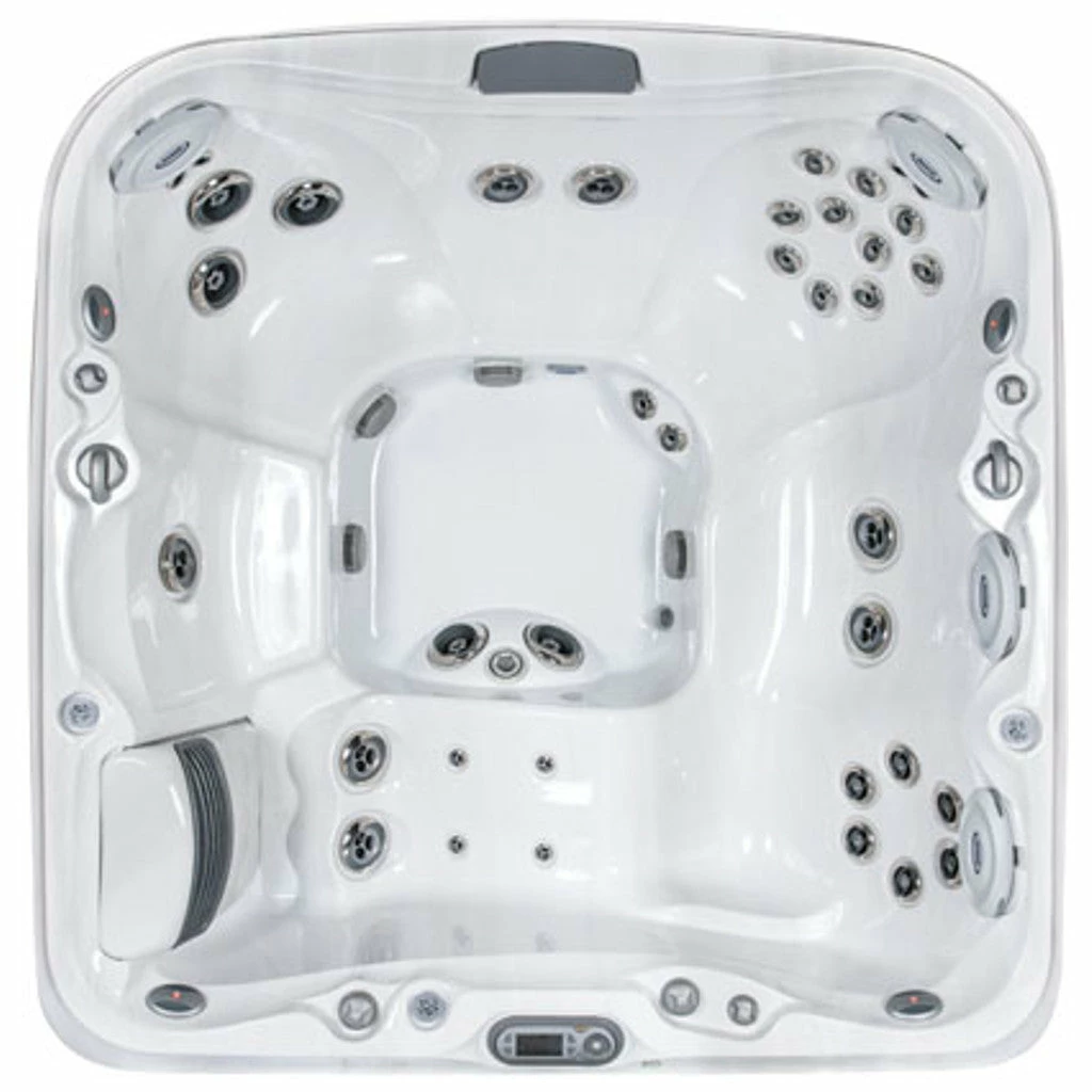 Jacuzzi® J465™ ProLast™ Hot Tub Winter Cover 3 Jacuzzi® J465™ ProLast™ Hot Tub Winter Cover