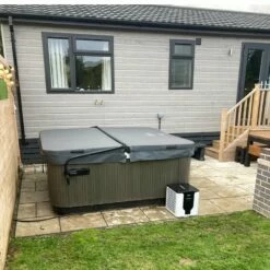 Outdoor 4kW Air Source Heat Pump For Hot Tub/Swim Spa -Outdoor Living Hottubs Shop ol heat pump customer4 new